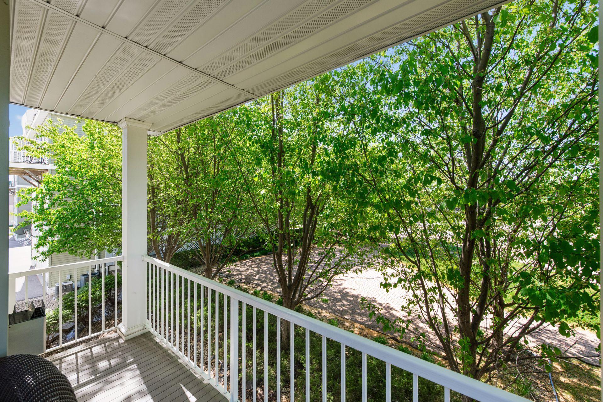 2898 Clover Ridge Drive Chaska, MN 55318 - Photo 4 of 26