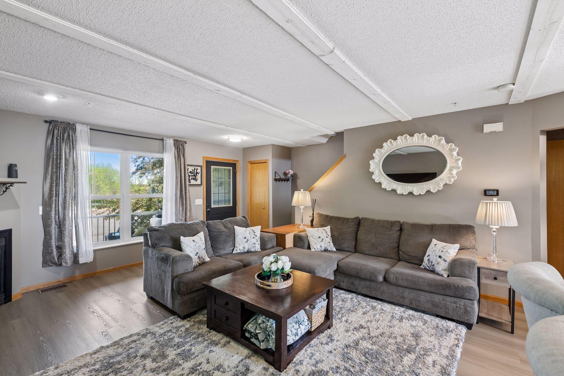 2898 Clover Ridge Drive Chaska, MN 55318 - Photo 8 of 26