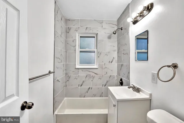 $2,000 | 331 Oakland Street, Ewing, NJ 08618