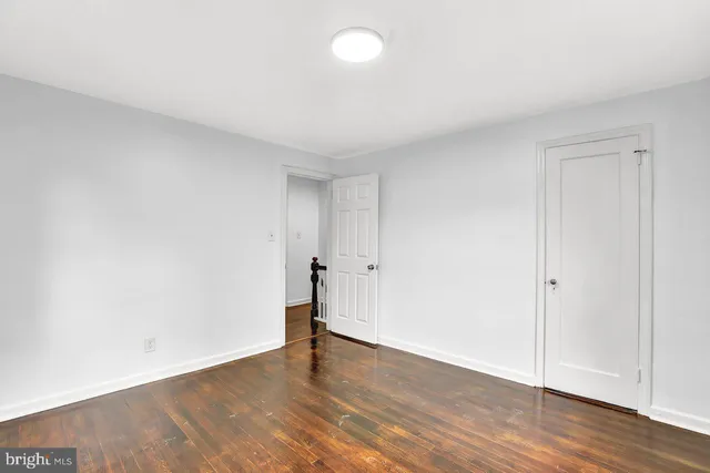 $2,000 | 331 Oakland Street, Ewing, NJ 08618