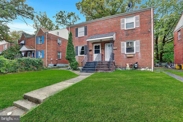 $2,000 | 331 Oakland Street, Ewing, NJ 08618