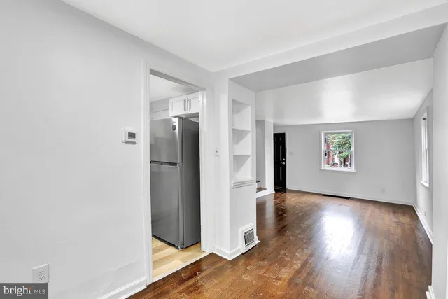 $2,000 | 331 Oakland Street, Ewing, NJ 08618