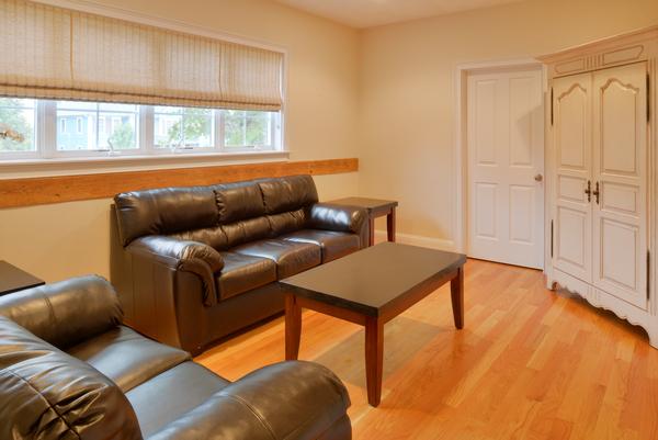 10 Towne Road Middleton, MA 01949 - Photo 23 of 30 a living room with furniture and a window