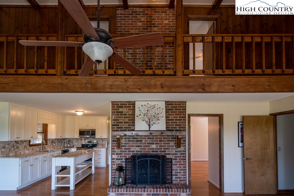 357 Fox Ridge Drive West Jefferson, NC 28694 - Photo 6 of 45 Gallery Image 6