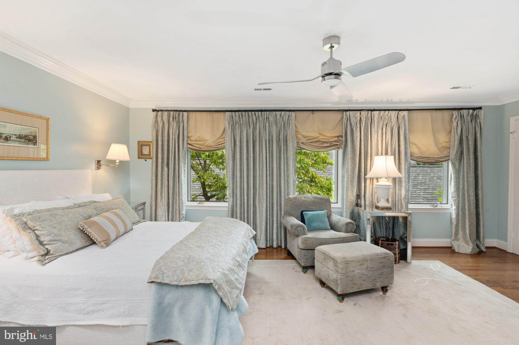 7264 Evans Mill Road McLean, VA 22101 - Photo 10 of 33 Spacious primary suite