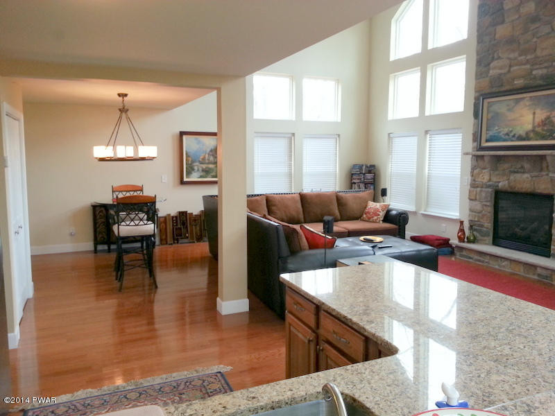 260 West Lakeview Road Lackawaxen, PA 18435 - Photo 17 of 37