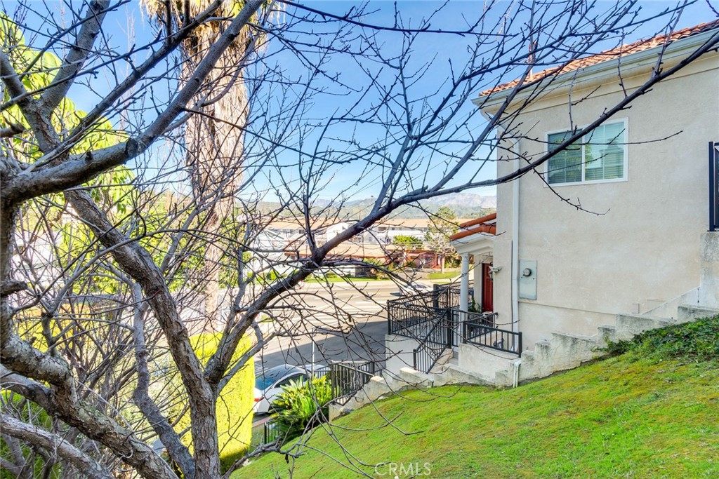 4220 Toland Way Los Angeles, CA 90065 - Photo 37 of 49 a view of yard with patio