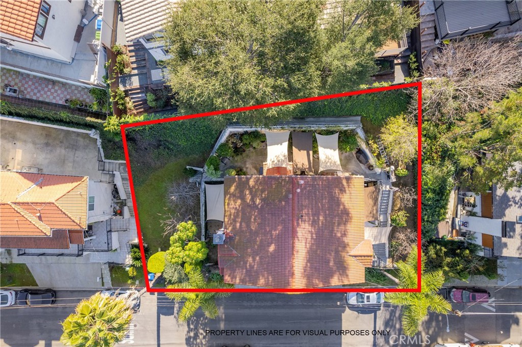 4220 Toland Way Los Angeles, CA 90065 - Photo 42 of 49 a front view of a house