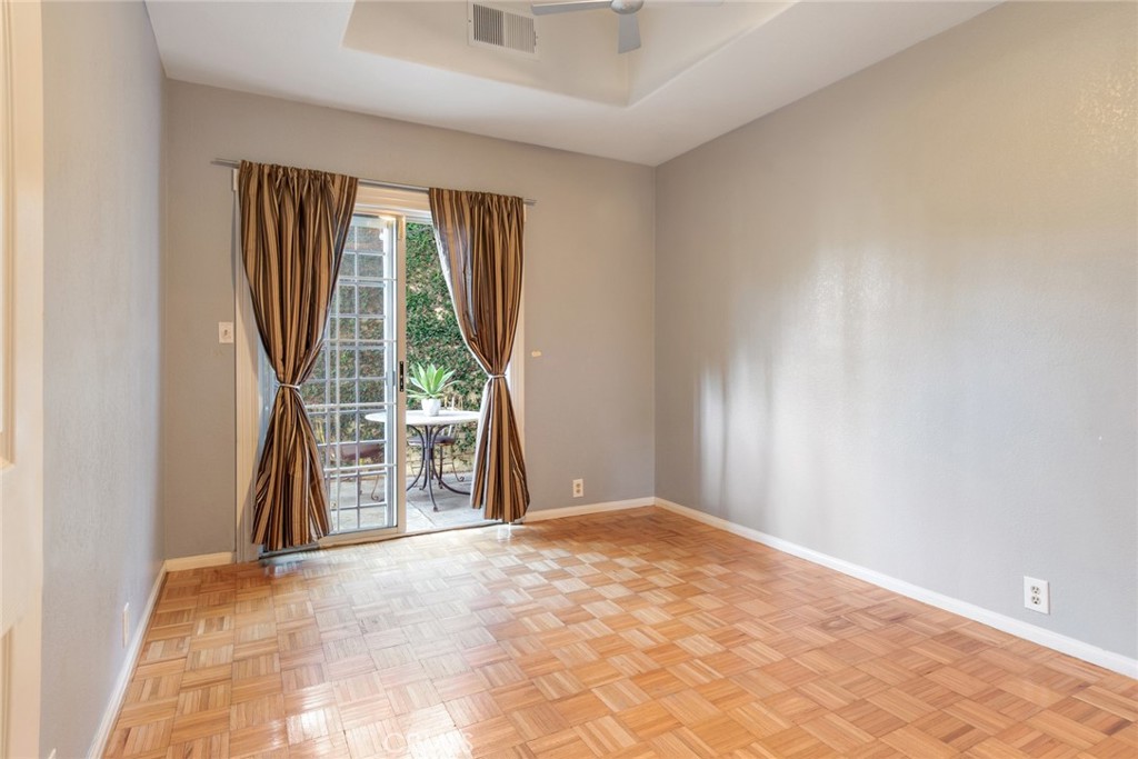 4220 Toland Way Los Angeles, CA 90065 - Photo 5 of 45