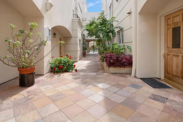 $1,399,000 | 1217 Yale Street, Unit 103, Santa Monica, CA 90404