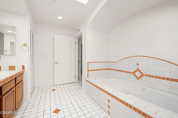 $1,399,000 | 1217 Yale Street, Unit 103, Santa Monica, CA 90404