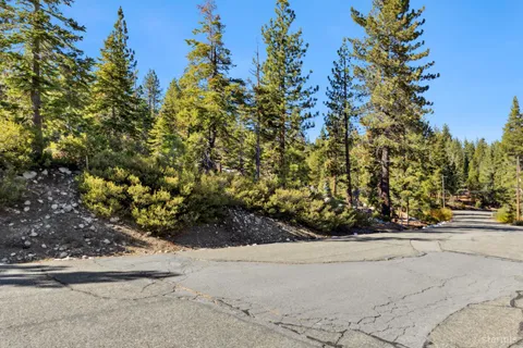 $328,000 | 2311 Chiapa Drive, South Lake Tahoe, CA 96150