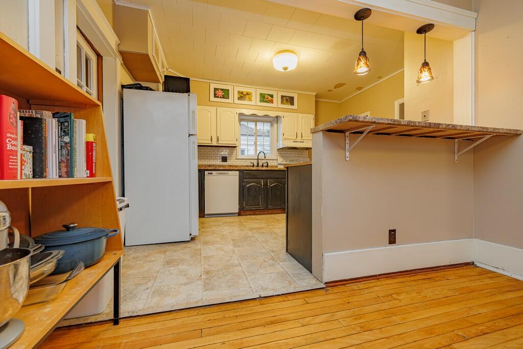 346 Penobscot Avenue Millinocket, ME 04462 - Photo 15 of 55 20260421_33