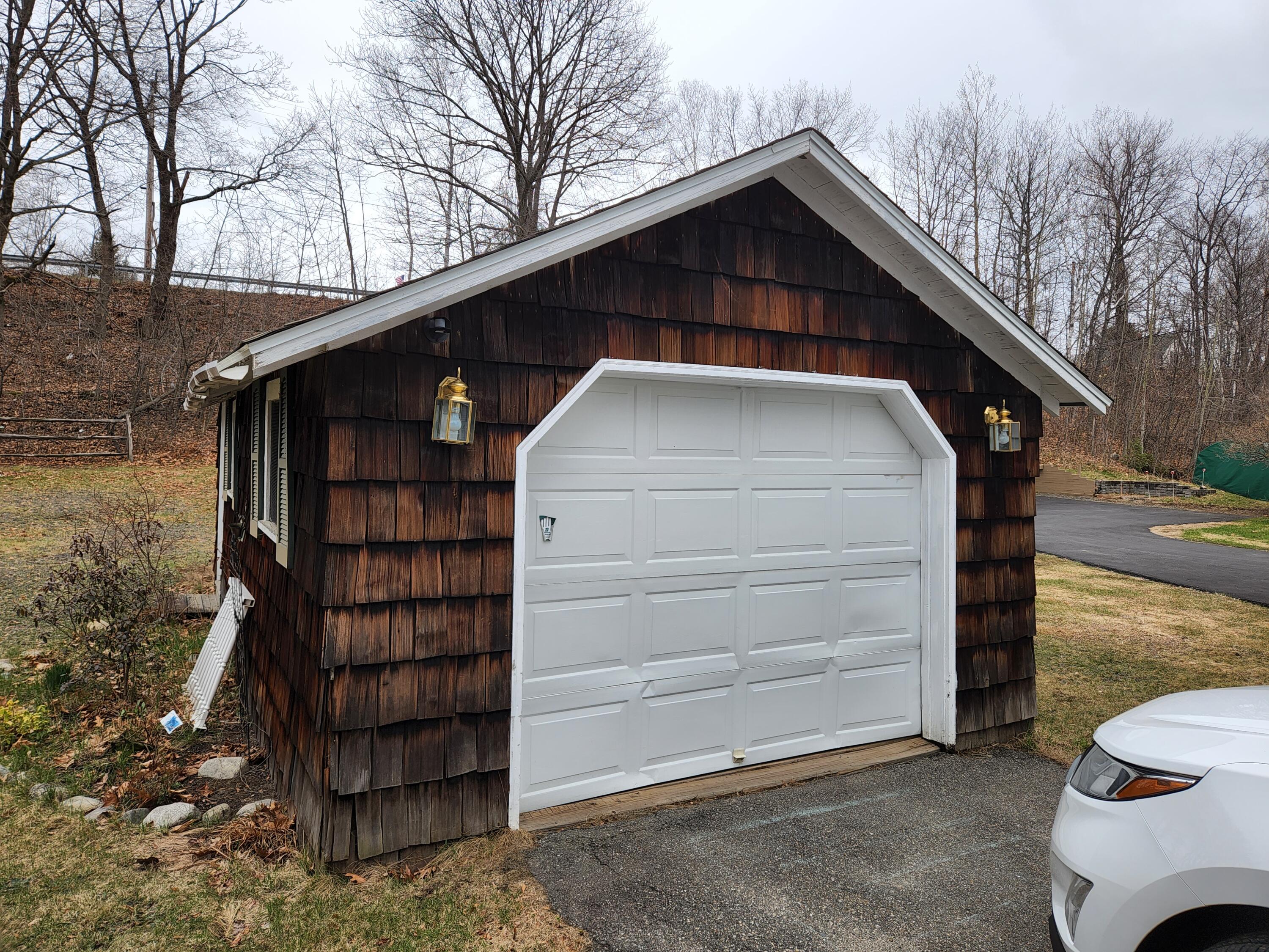 346 Penobscot Avenue Millinocket, ME 04462 - Photo 49 of 55 3