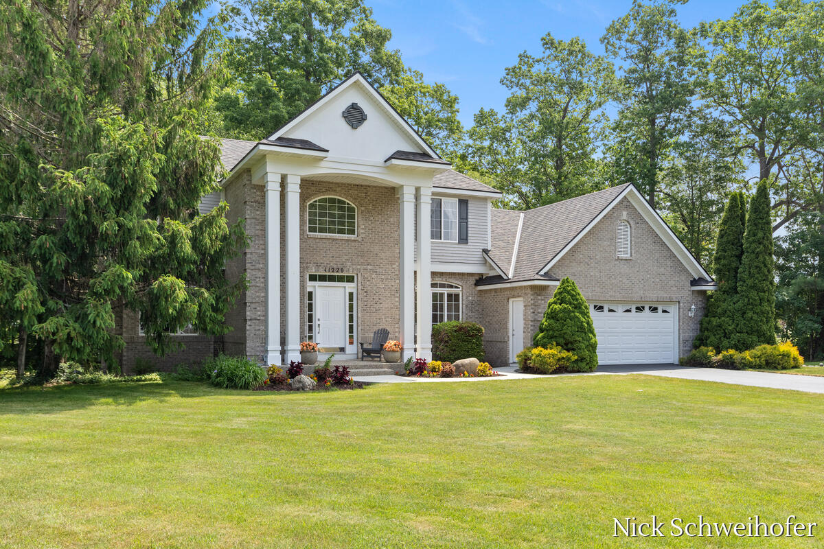 11220 Oakgrove Road Grand Haven, MI 49417 - Photo 2 of 58 11220-Oak-Grove_002