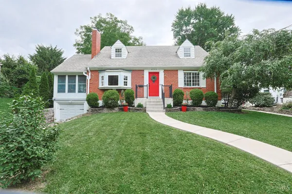 $390,000 | 5042 Collinwood Place, Cincinnati, OH 45227