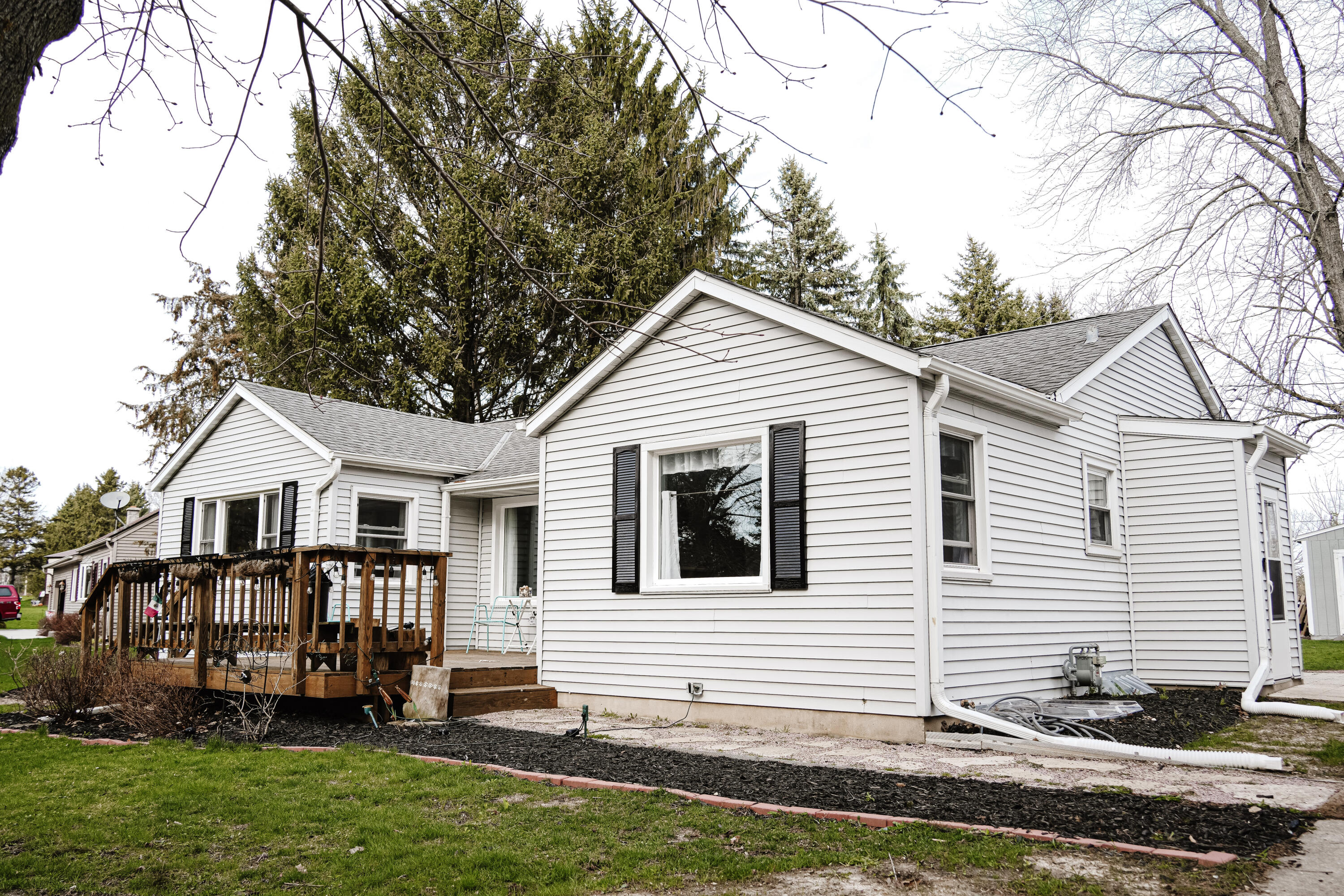 3014 Green Bay Road Port Washington, WI 53074 - Photo 1 of 60 51-DSC09593