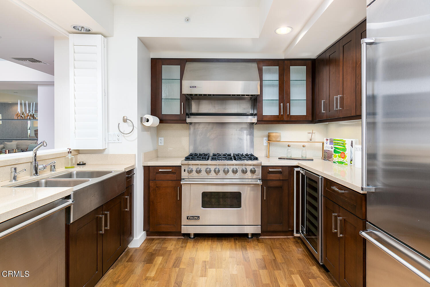 920 Granite Drive, Unit 103 Pasadena, CA 91101 - Photo 11 of 33 a kitchen with a stove top oven sink and cabinets