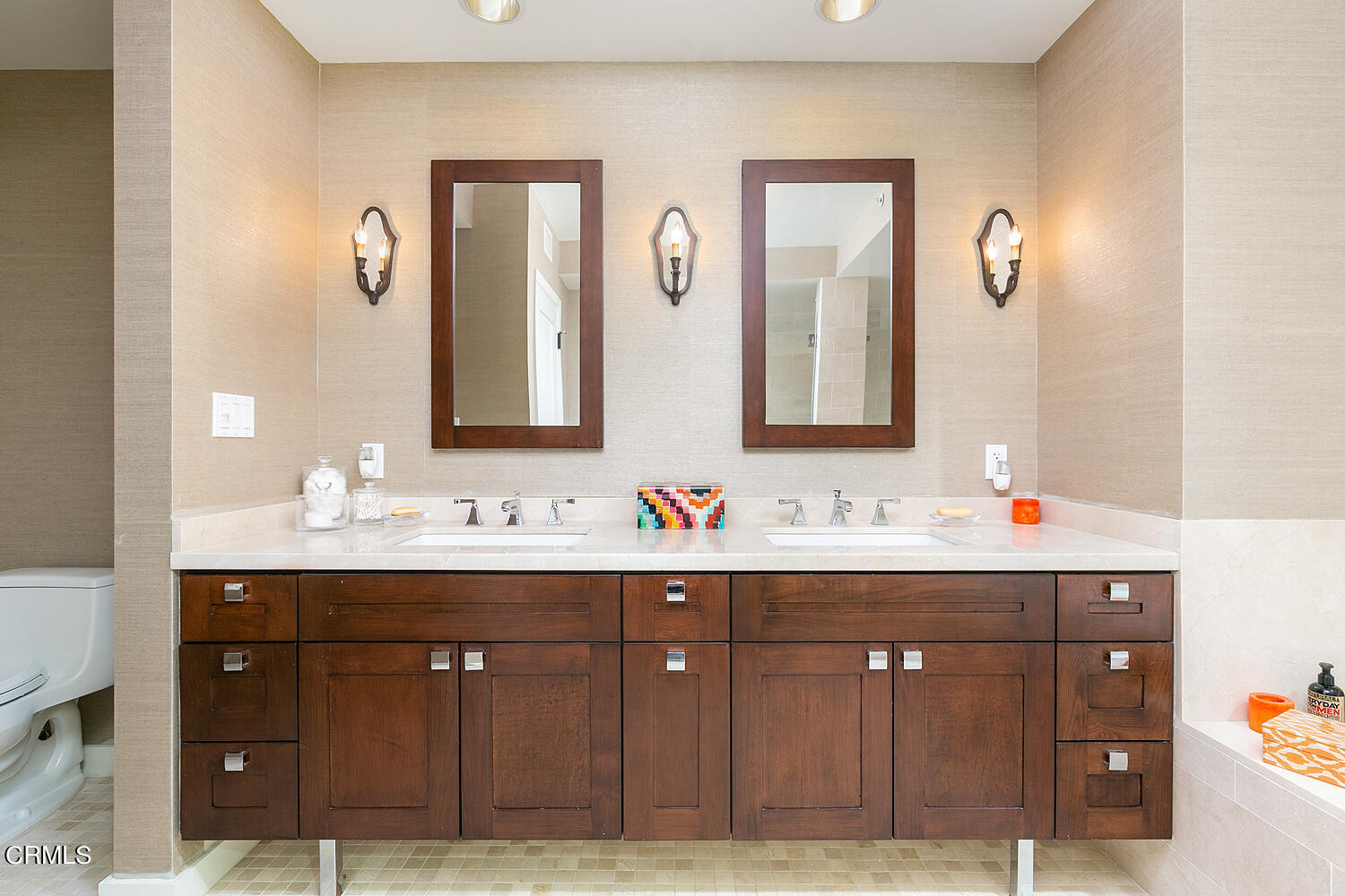 920 Granite Drive, Unit 103 Pasadena, CA 91101 - Photo 14 of 33 a bathroom with a double vanity sink and mirror