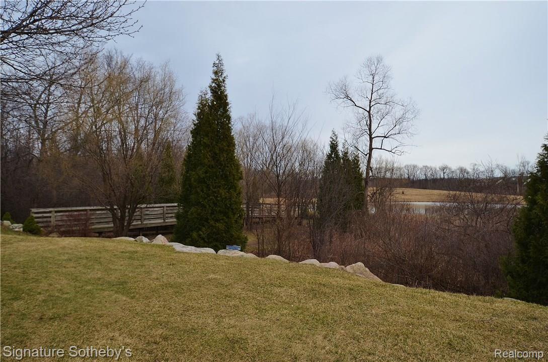 3575 Oakmonte Boulevard Rochester, MI 48306 - Photo 28 of 32 29.JPG