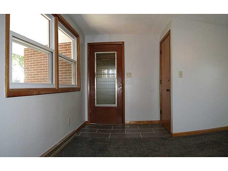 4601 Tulane Road Springfield, OH 45503 - Photo 4 of 25