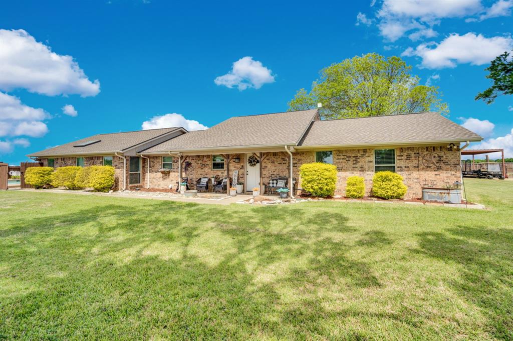 430 Carter Road Italy, TX 76651 - Photo 1 of 36 a view of a house with a backyard