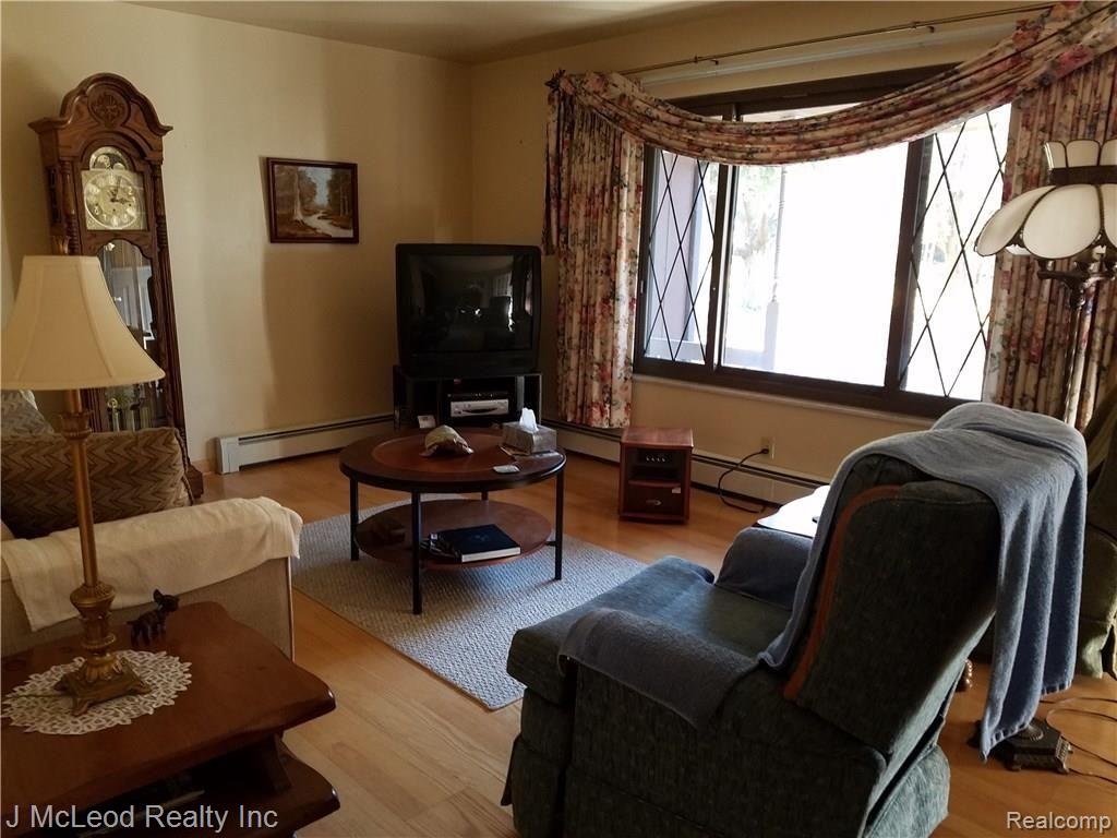 14276 Harris Road Millington, MI 48746 - Photo 4 of 27 2016-11-07 14.25