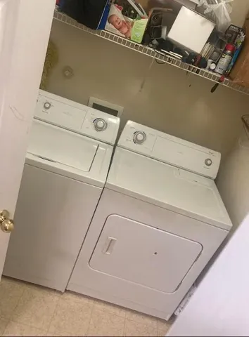 a close up view of a washer and dryer