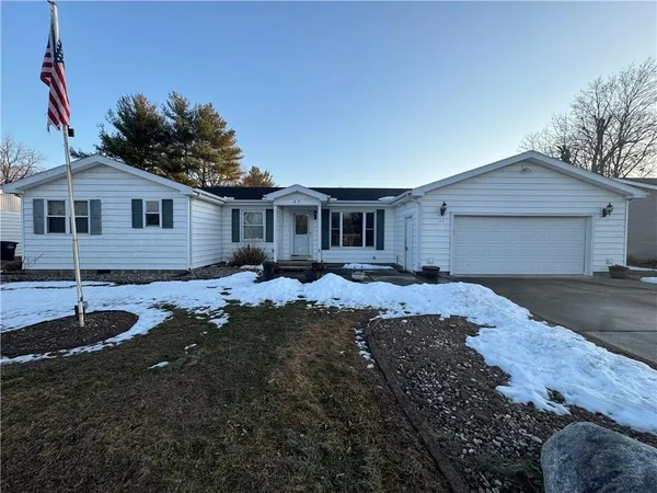 $160,000 | 37 East Stockman Drive, Paris, IL 61944
