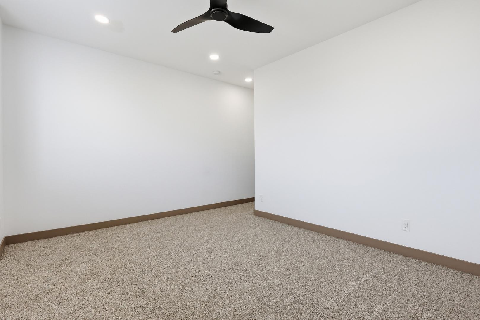 2809 East Trumbull Road, Unit 1 Phoenix, AZ 85040 - Photo 24 of 27 Photo #24