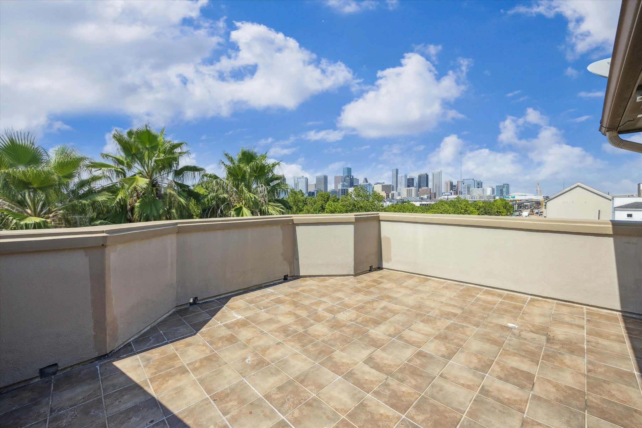 2803 Chartres Street Houston, TX 77004 - Photo 21 of 22 a view of a terrace