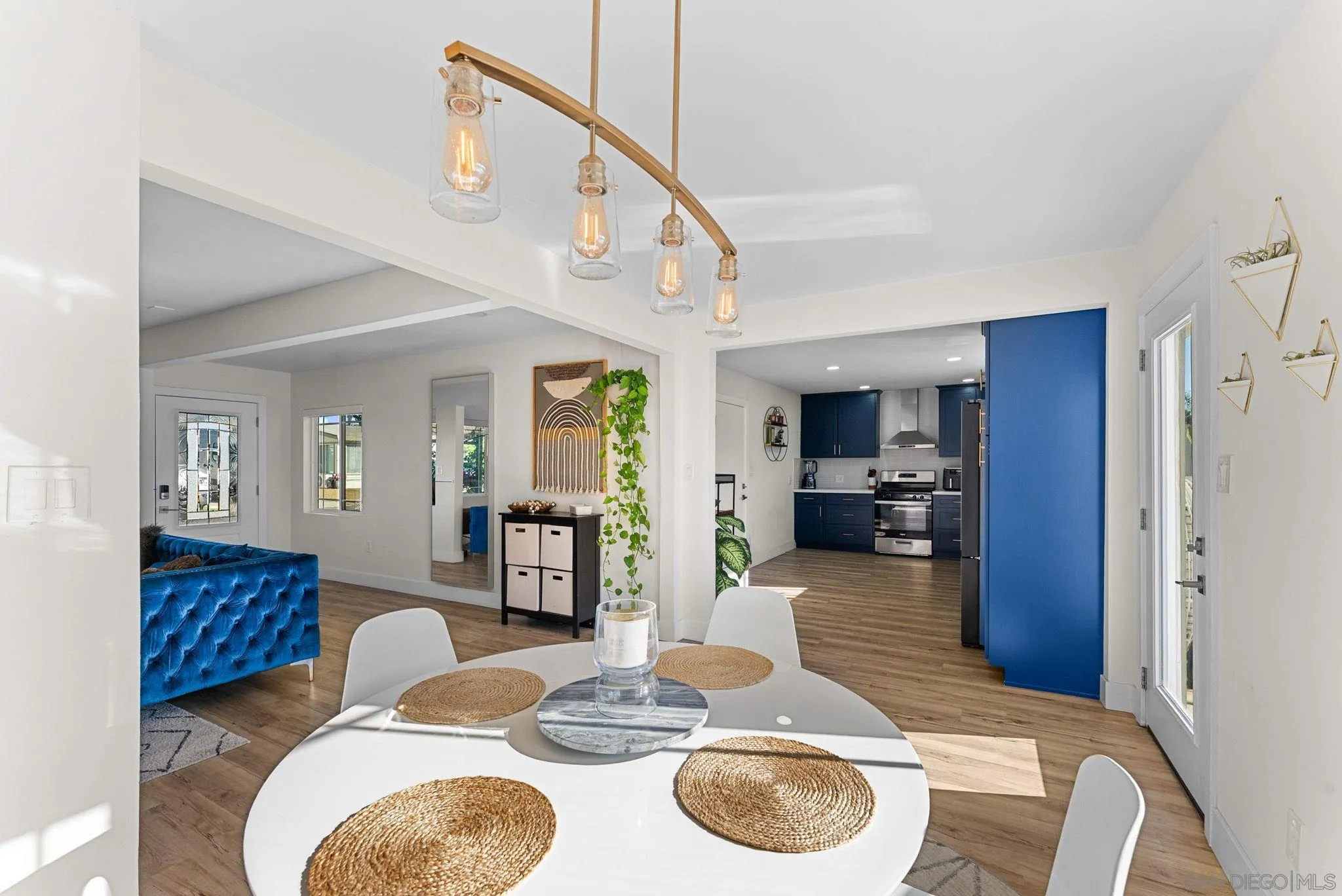 2618 Sheri Lane Lemon Grove, CA 91945 - Photo 7 of 39 a living room with furniture and wooden floor