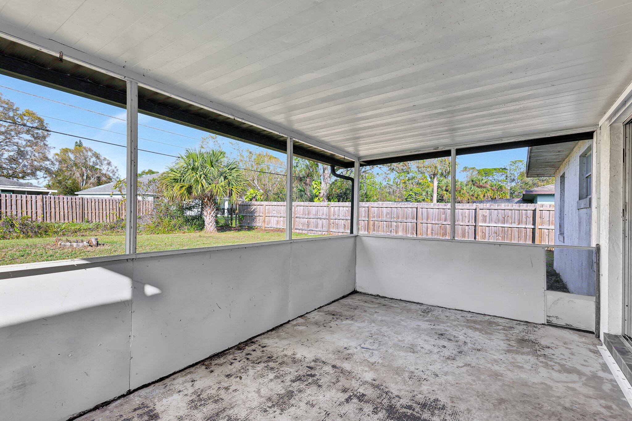 7406 Donlon Road Fort Pierce, FL 34951 - Photo 23 of 40 Patio