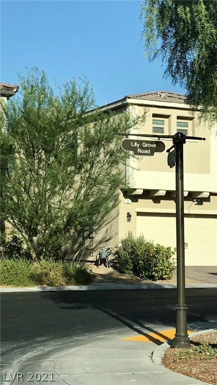 16 Lily Grove Road Las Vegas, NV 89148 - Photo 3 of 12 Gallery Image 3