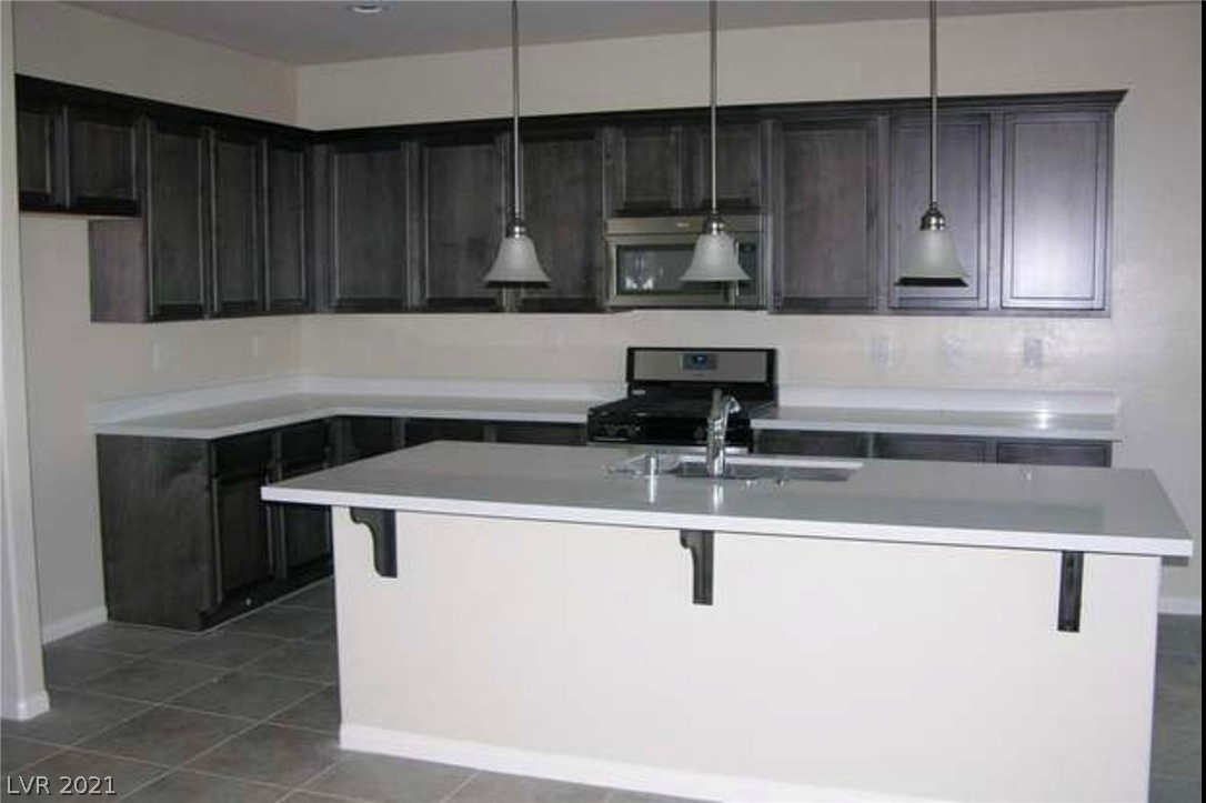 16 Lily Grove Road Las Vegas, NV 89148 - Photo 7 of 12 Gallery Image 7