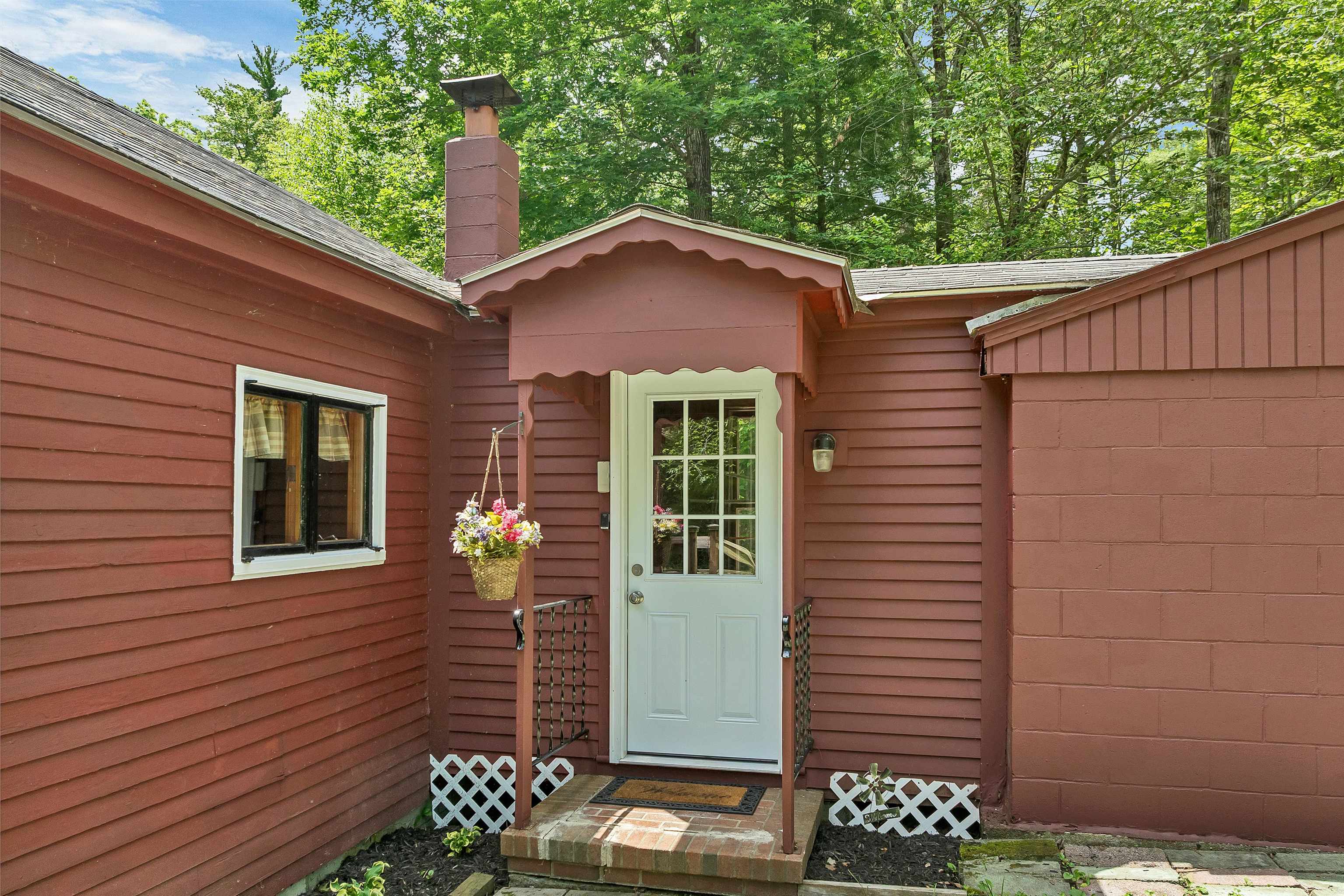 201 Teneriffe Road Milton, NH 03851 - Photo 2 of 29