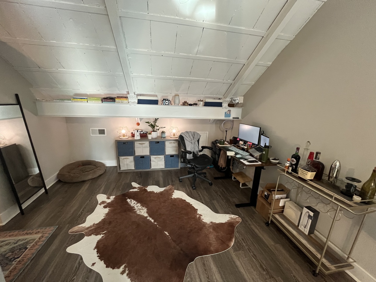 Undisclosed Address Chicago, IL 60640 - Photo 4 of 12 a living room with lots of furniture