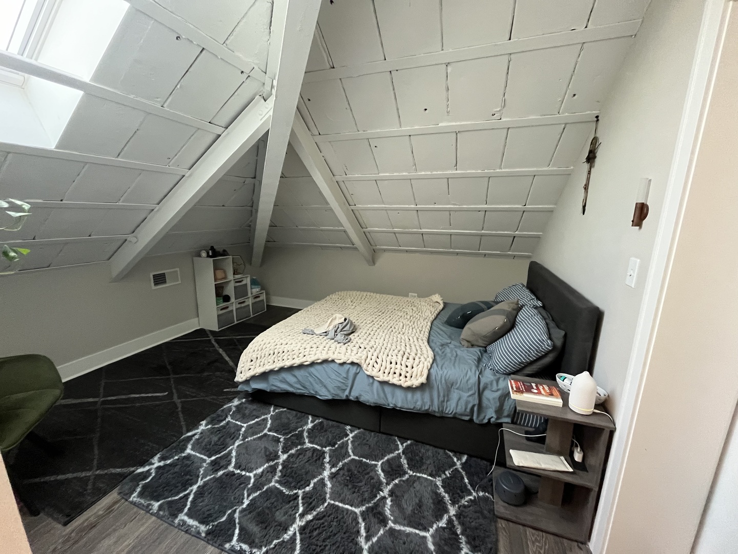 Undisclosed Address Chicago, IL 60640 - Photo 6 of 12 a close view of shoes