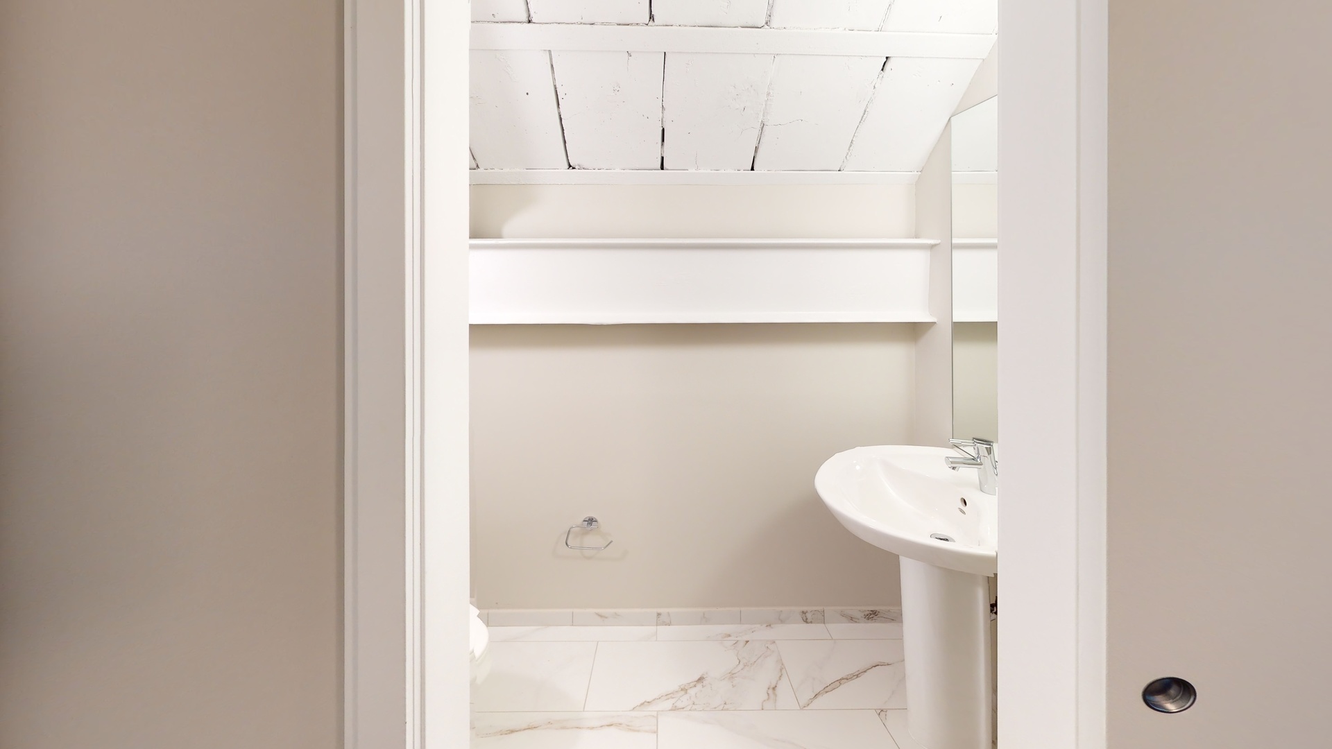 Undisclosed Address Chicago, IL 60640 - Photo 7 of 12 a bathroom with a sink