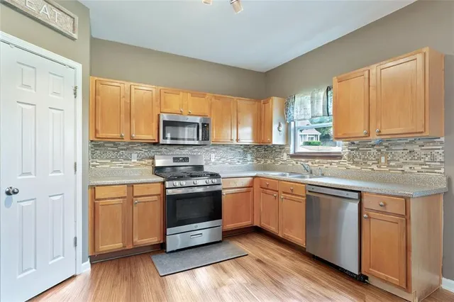 $569,999 | 410 Blackwood Lane, Suwanee, GA 30024