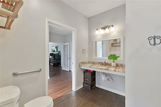 $569,999 | 410 Blackwood Lane, Suwanee, GA 30024