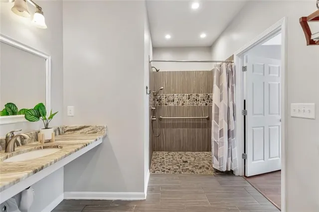 $569,999 | 410 Blackwood Lane, Suwanee, GA 30024