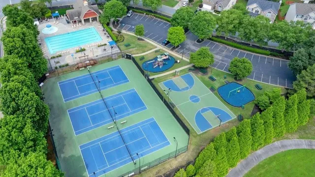 $569,999 | 410 Blackwood Lane, Suwanee, GA 30024