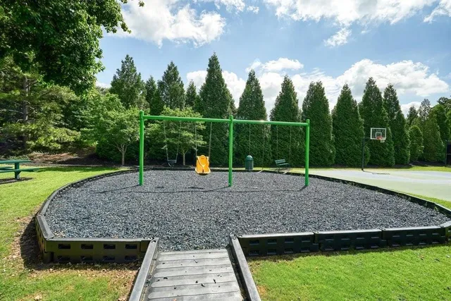 $569,999 | 410 Blackwood Lane, Suwanee, GA 30024