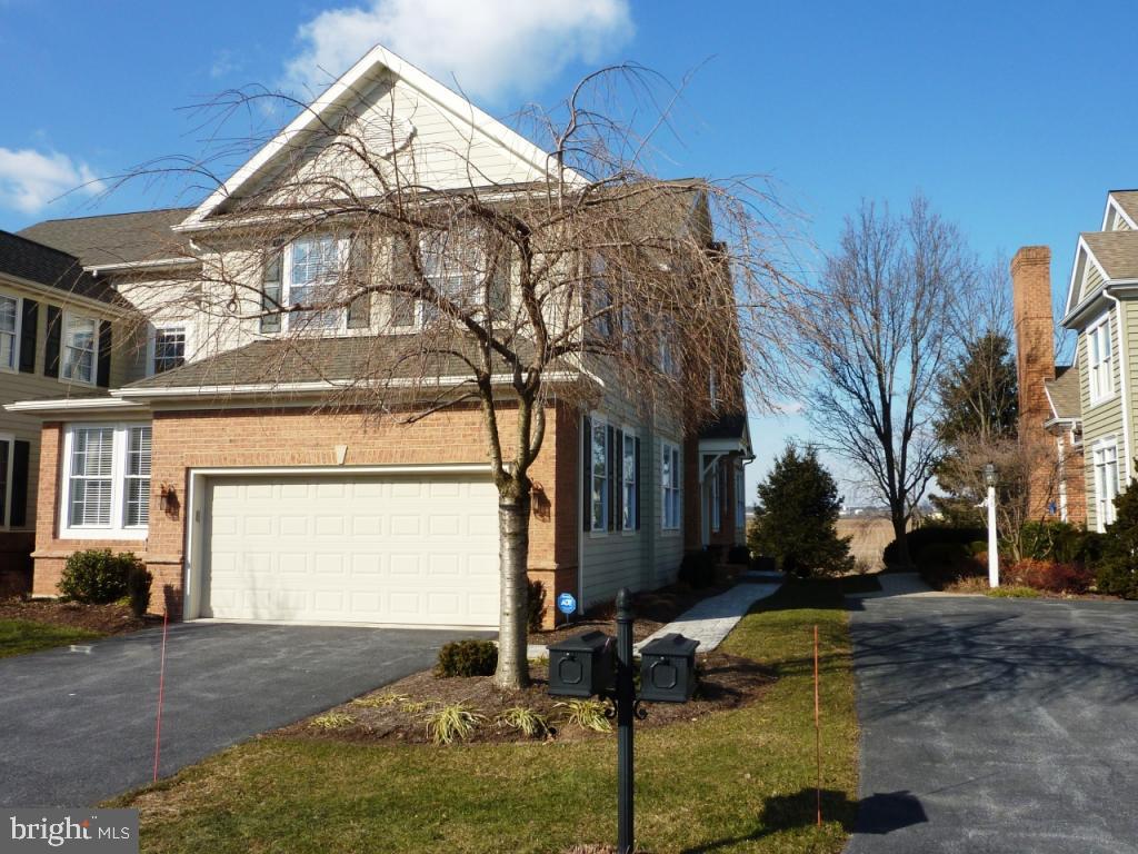 62 Farmview Lane Lititz, PA 17543 - Photo 2 of 44 Gallery Image 2