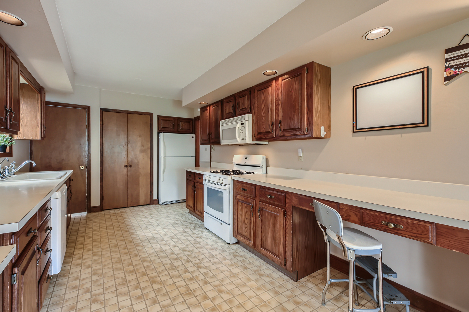 1275 Elizabeth Street Crete, IL 60417 - Photo 10 of 27