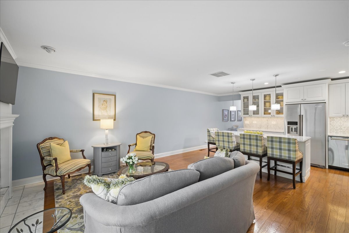1617 Winnetka Road, Unit 1617 Glenview, IL 60025 - Photo 6 of 25