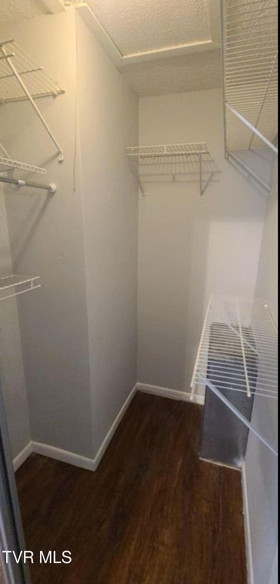 2928 Mynatt Road Knoxville, TN 37918 - Photo 11 of 15 IMG_8642