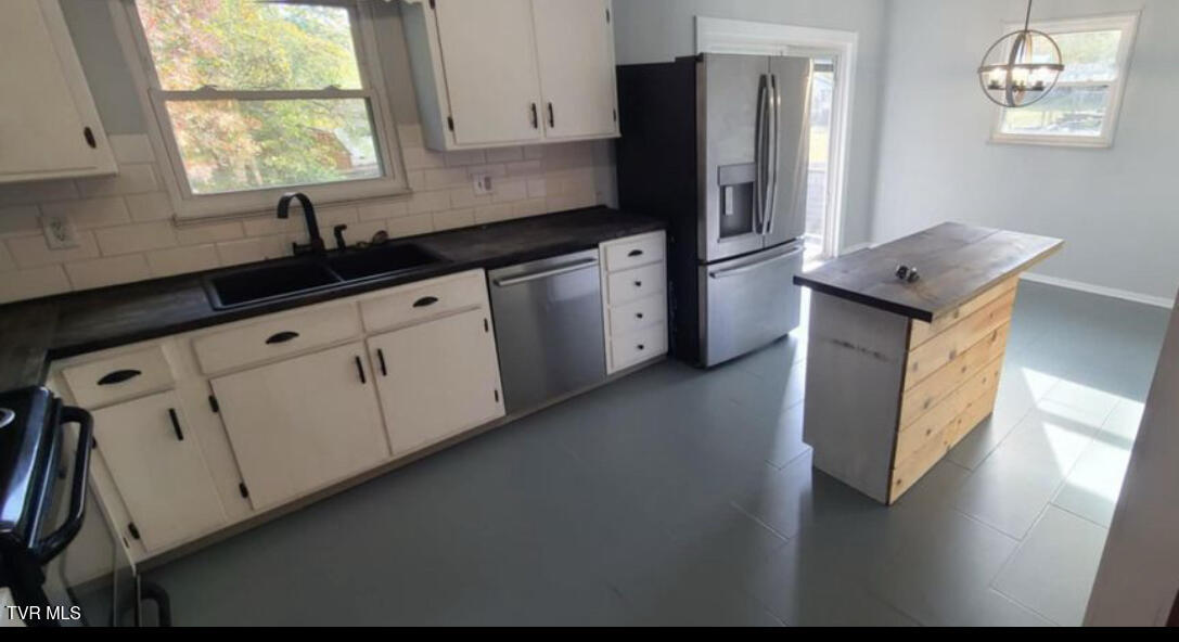 2928 Mynatt Road Knoxville, TN 37918 - Photo 4 of 15 IMG_8647