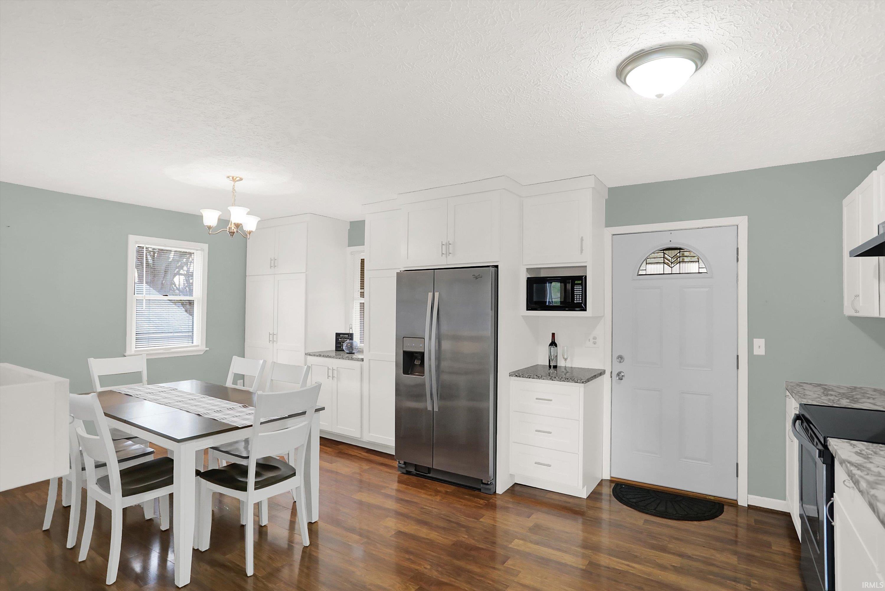 955 Kelley Road Frankfort, IN 46041 - Photo 3 of 36 Gallery Image 3